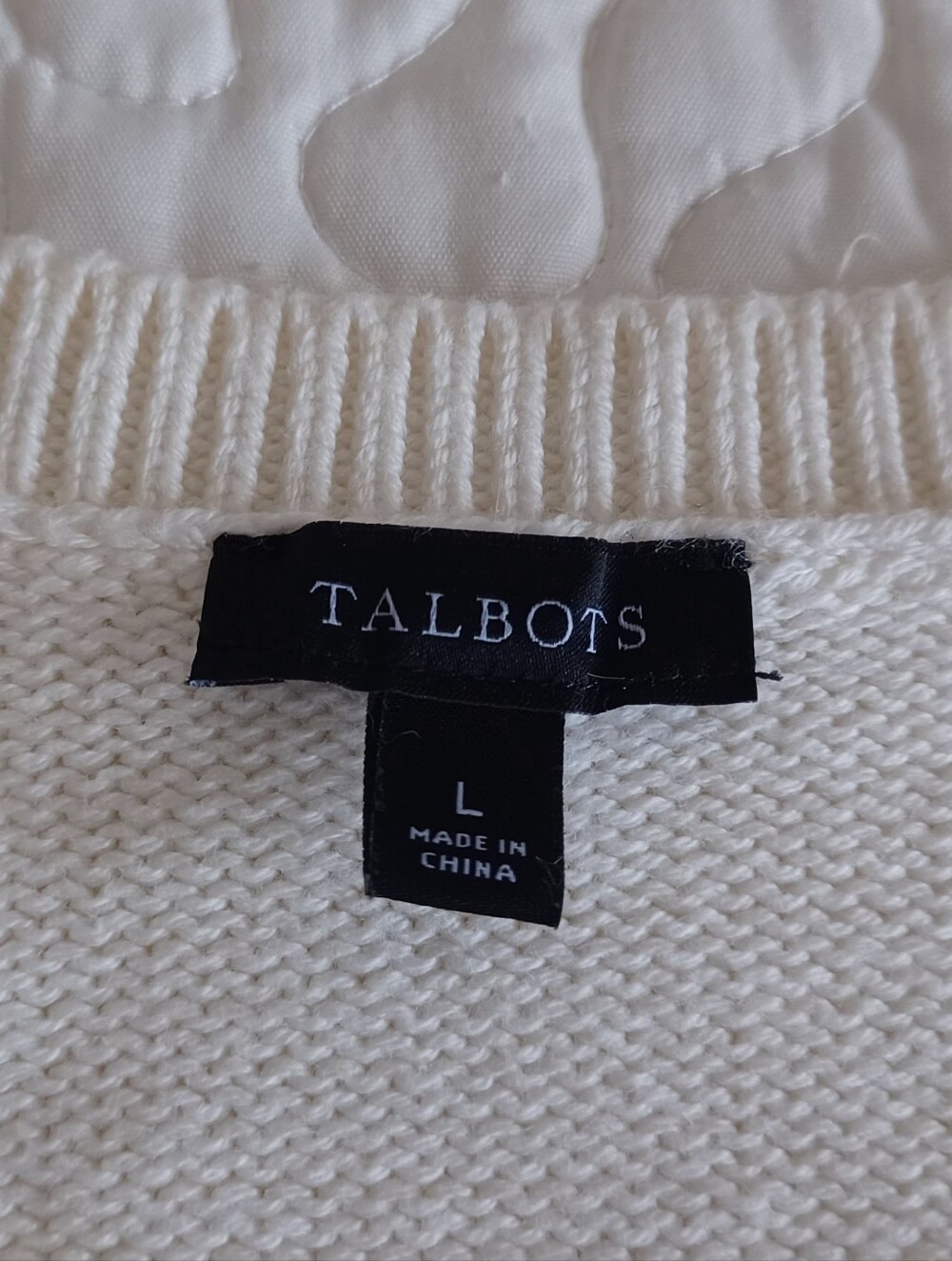Talbots Women’s Cream Ruffled Yoke Sweater size L - Picture 15 of 15